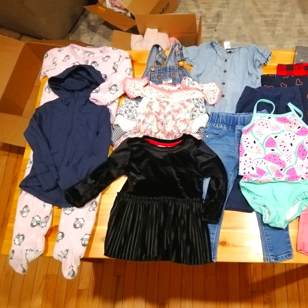 Girls bundle - Picture 1 of 3